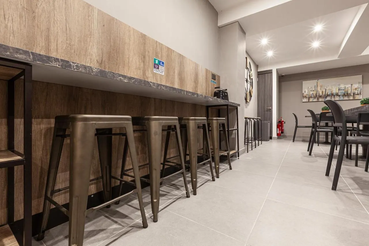 Charming,Comfortable And Centrally Located Group Accomodation Gzira