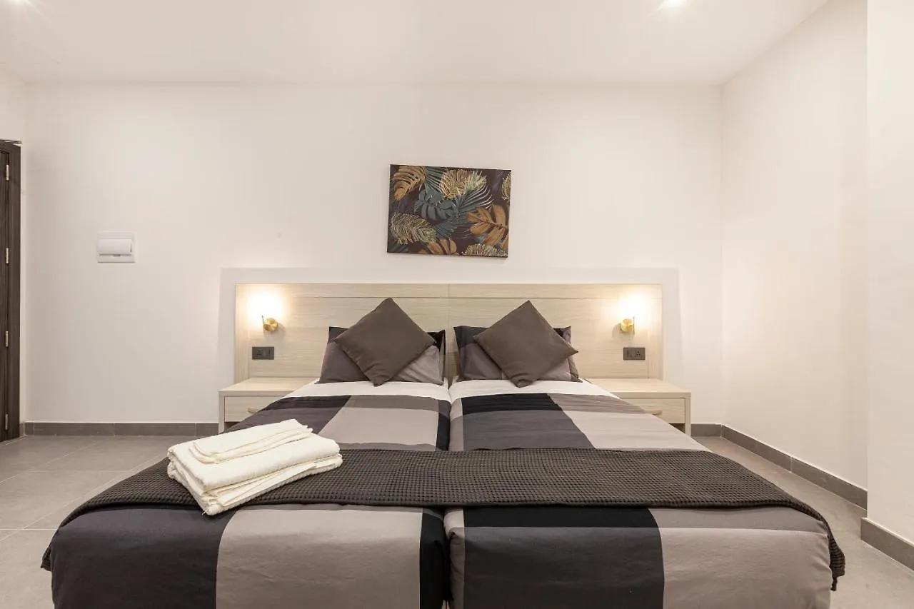 Charming,Comfortable And Centrally Located Group Accomodation Gzira 0*,