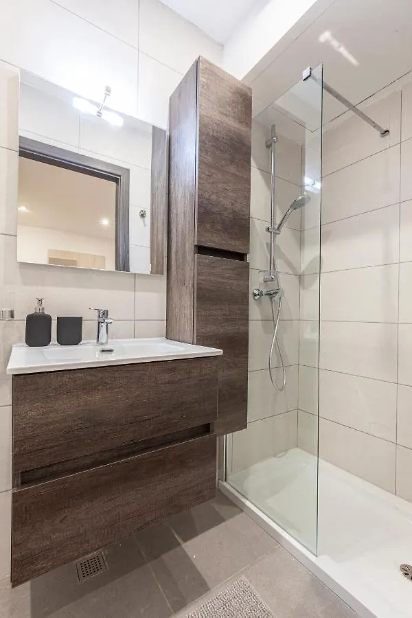 Charming,Comfortable And Centrally Located Group Accomodation Gzira